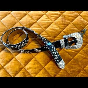 Western Belt with rhinestones Justin
